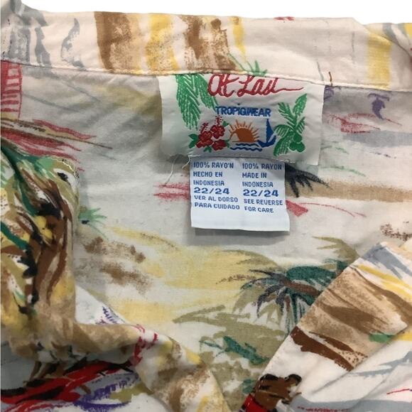 Vintage At Last Hawaiian print button down Shirt - Picture 3 of 3